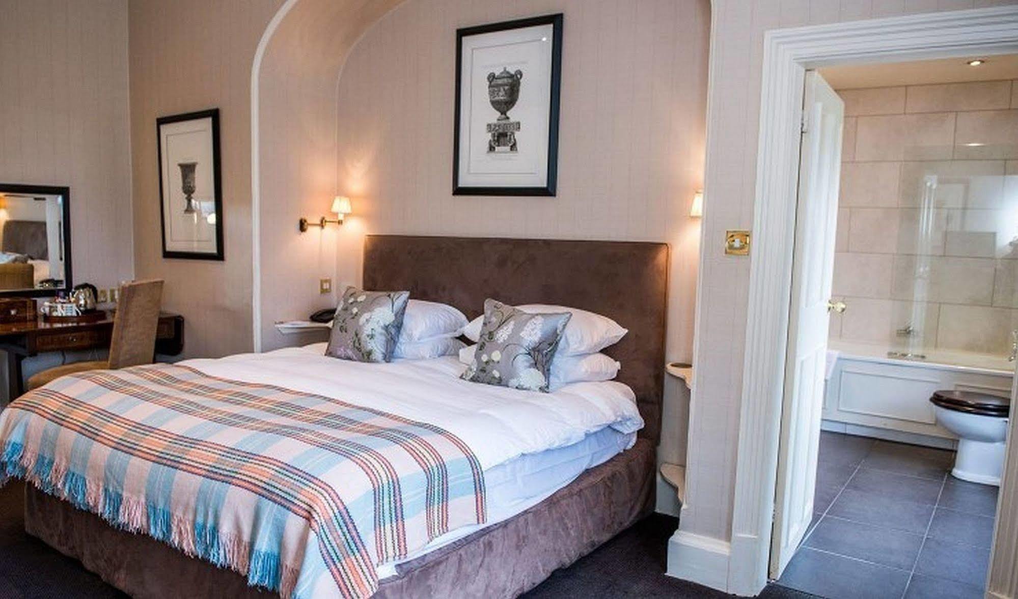 The Elms Hotel & Spa Abberley エクステリア 写真
